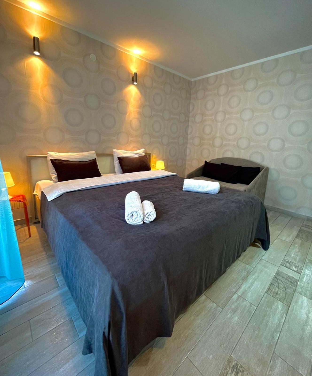 Holiday Lux Tower บาทูมิ ภายนอก รูปภาพ